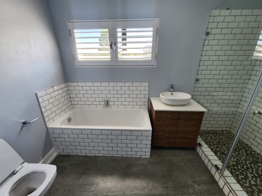 5 Bedroom Property for Sale in Somerton Estate Free State